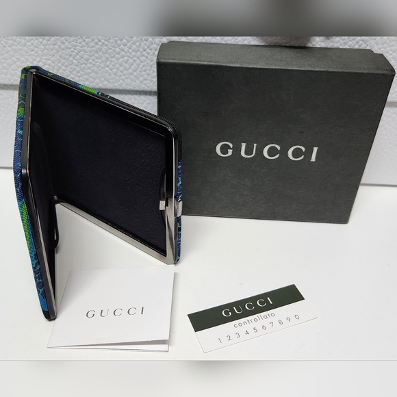 GUCCI Snap Case Vintage RARE Tom Ford Era COLLECTORS ITEM!! SALE SALE SALE - Picture 5 of 13
